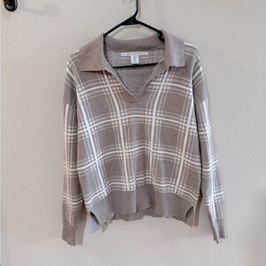 Max Studio women’s v-neck collared sweater;size medium